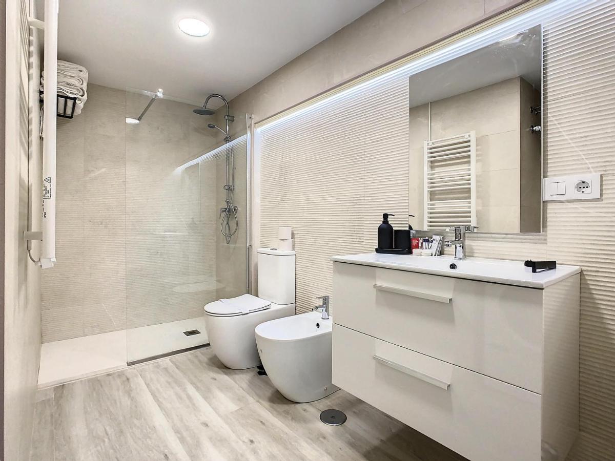 Apartcity Triana セビリア エクステリア 写真