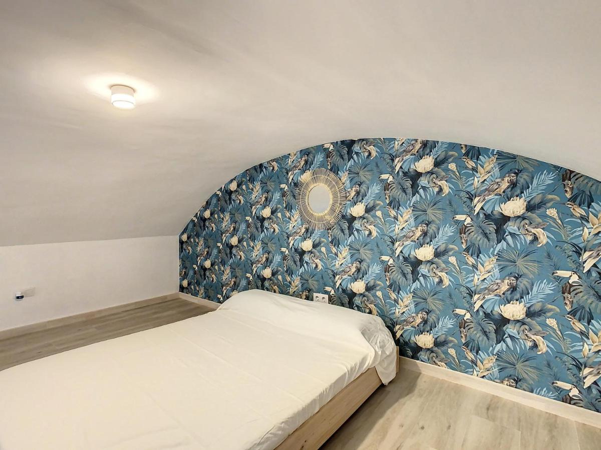 Apartcity Triana セビリア エクステリア 写真